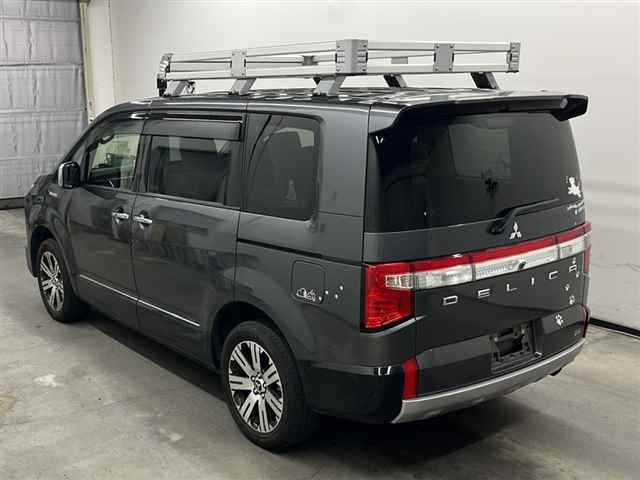 MITSUBISHI DELICA D5 2021