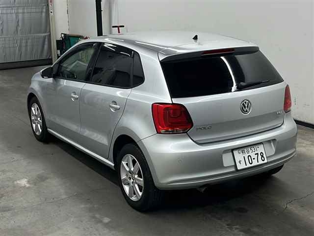 VOLKSWAGEN POLO 2011