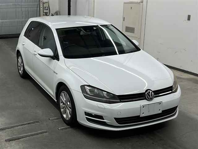 VOLKSWAGEN GOLF 2014
