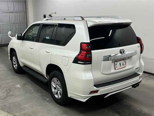 TOYOTA LAND CRUISER PRADO 2022