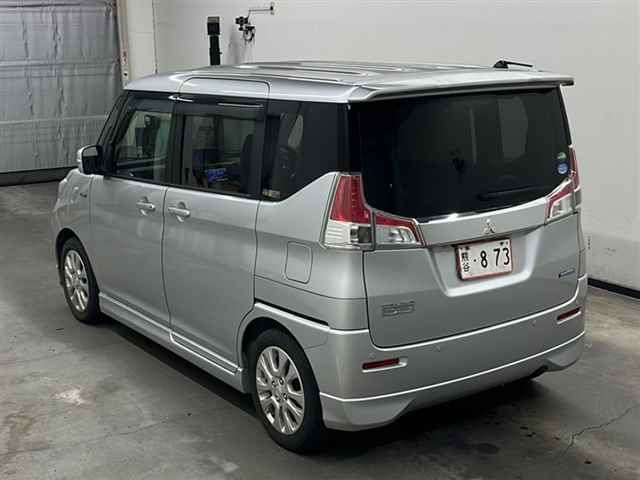 MITSUBISHI DELICA D2 2020