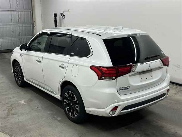 MITSUBISHI OUTLANDER PHEV 2017