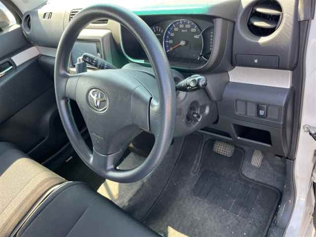 TOYOTA PIXIS SPACE 2012