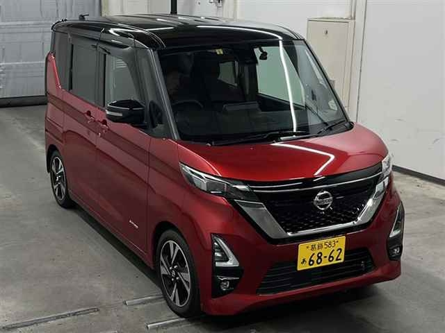 NISSAN ROOX 2023