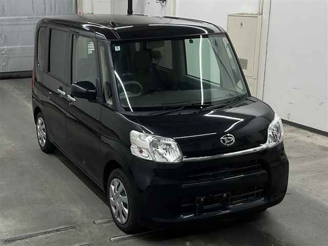 DAIHATSU TANTO 2018