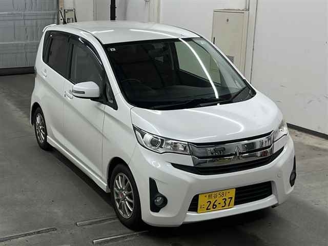 MITSUBISHI EK CUSTOM 2013