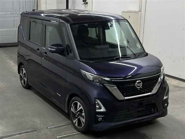 NISSAN ROOX 2022
