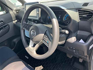 NISSAN ROOX 2021
