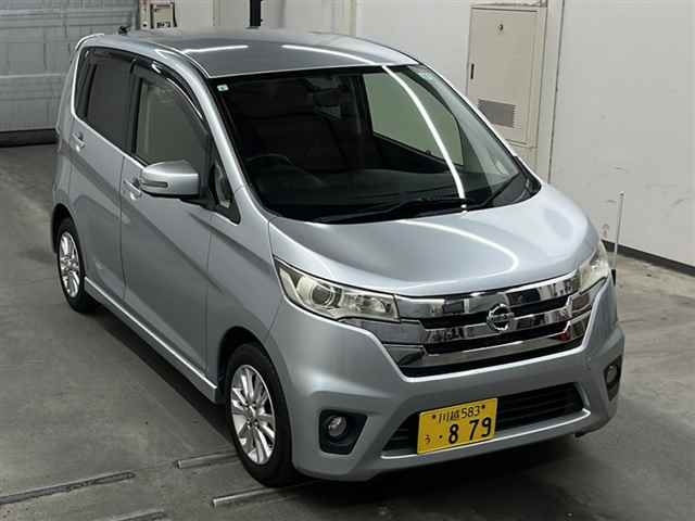 NISSAN DAYZ 2013