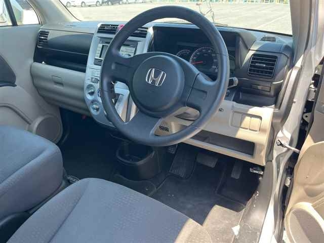 HONDA ZEST 2009