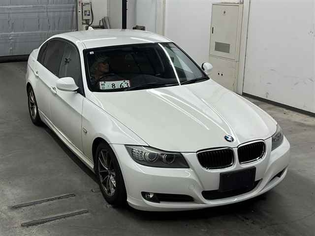 BMW 3 SERIES 2010