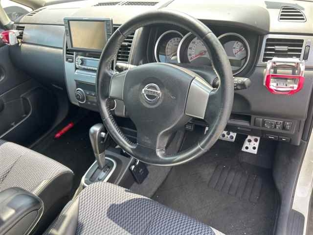 NISSAN TIIDA 2008