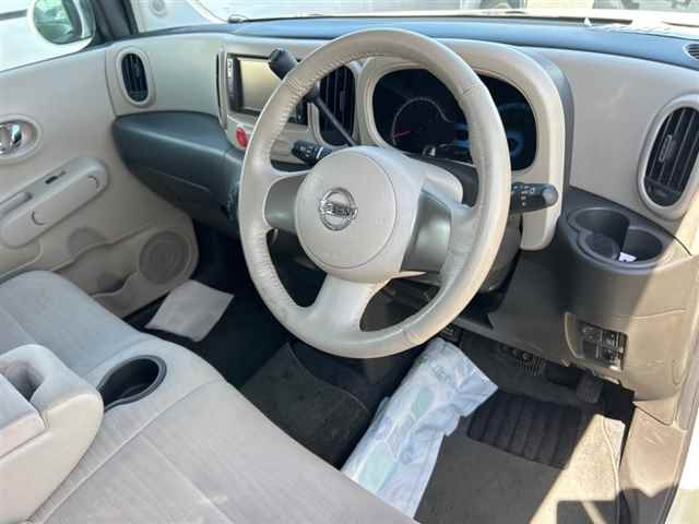 NISSAN CUBE 2011