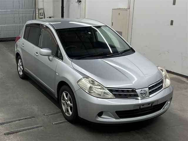 NISSAN TIIDA 2008
