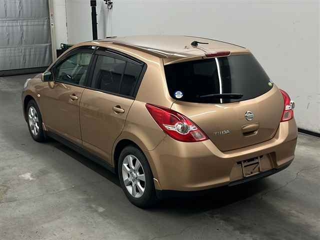 NISSAN TIIDA 2008
