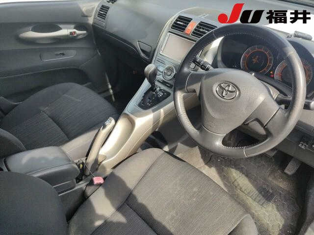 TOYOTA AURIS 2009