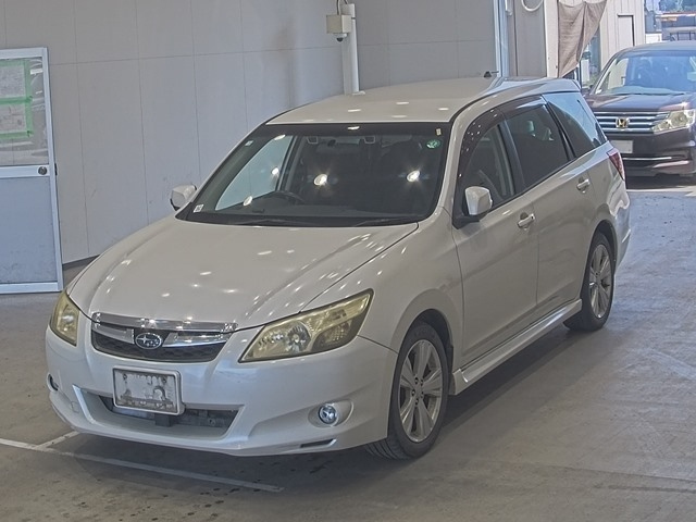 SUBARU EXIGA 2012