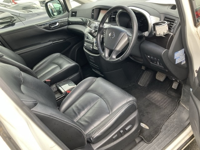 NISSAN ELGRAND 2010