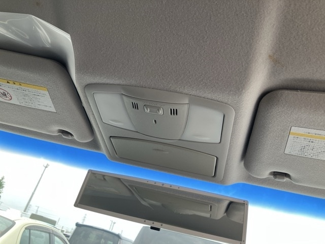 NISSAN ELGRAND 2010