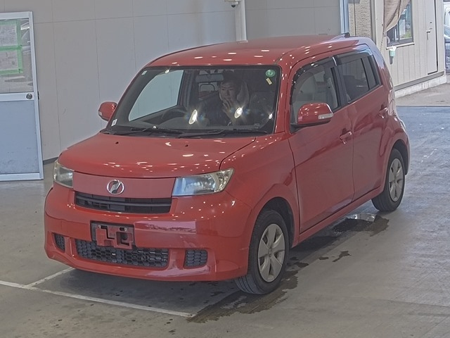 TOYOTA BB 2010
