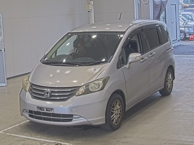 HONDA FREED 2010