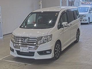 HONDA STEP WAGON 2013