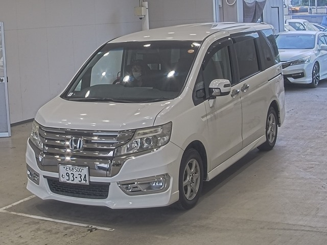 HONDA STEP WAGON 2013