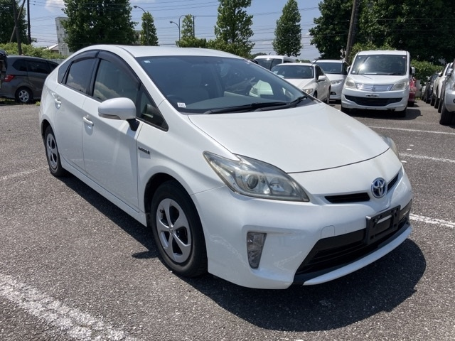 TOYOTA PRIUS 2012