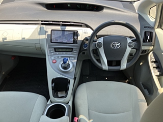 TOYOTA PRIUS 2012
