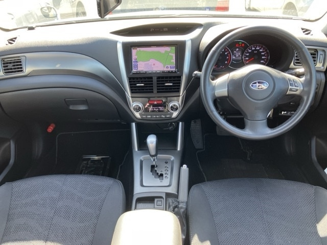 SUBARU FORESTER 2011