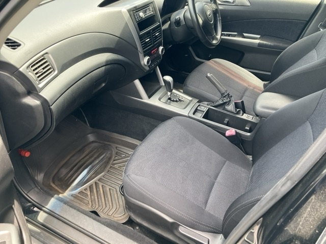 SUBARU FORESTER 2012