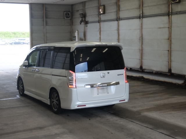 HONDA STEP WAGON 2012