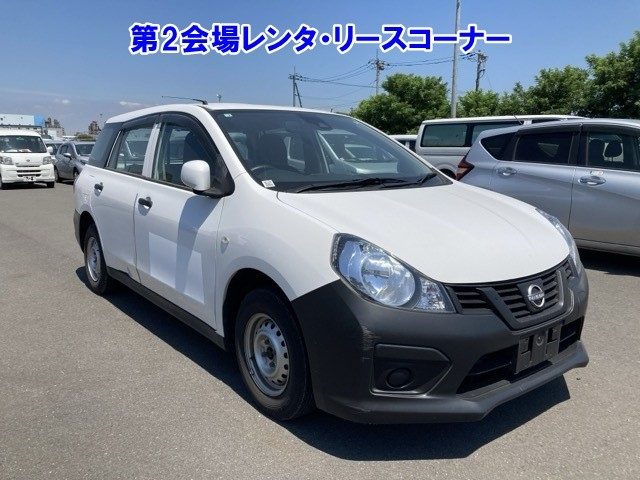 NISSAN AD 2021
