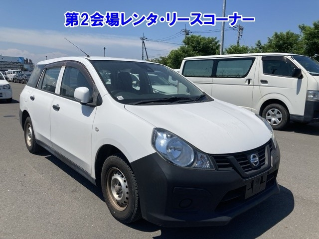 NISSAN AD 2019