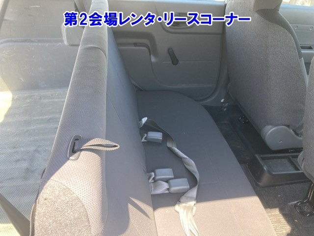 NISSAN AD 2019