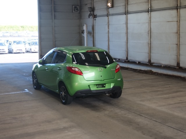 MAZDA DEMIO 2009