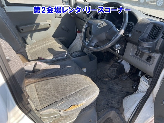 NISSAN CLIPPER VAN 2013