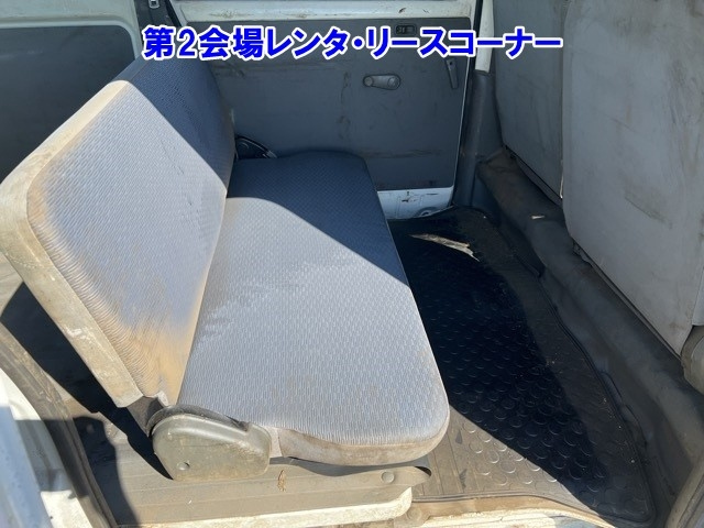 NISSAN CLIPPER VAN 2013
