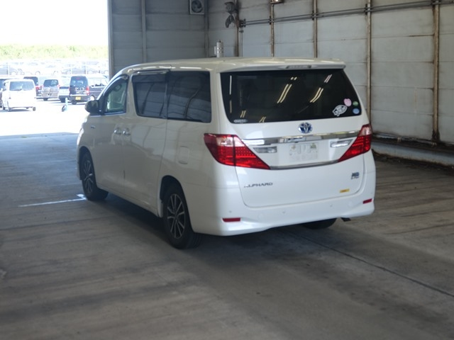 TOYOTA ALPHARD 2013