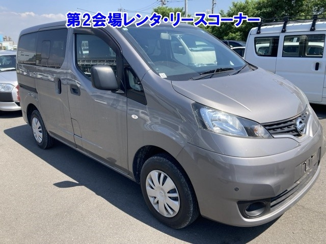 NISSAN NV200 2019