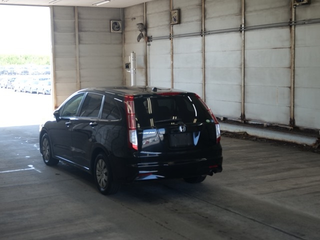 HONDA STREAM 2010