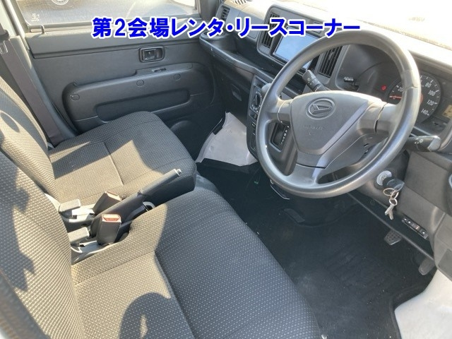 DAIHATSU HIJET VAN 2019