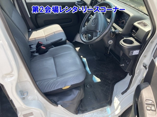 DAIHATSU HIJET VAN 2019