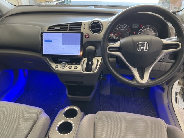 HONDA STREAM 2009