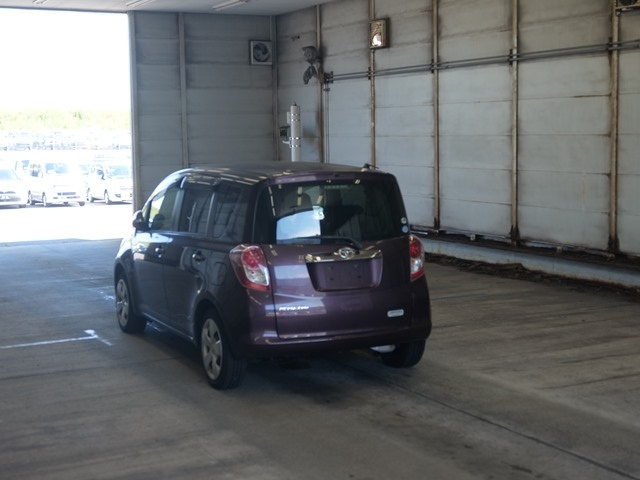 TOYOTA RACTIS 2010