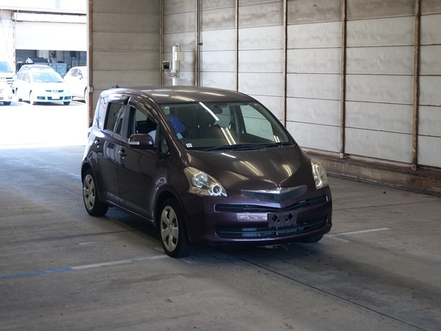 TOYOTA RACTIS 2010