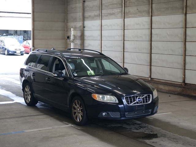 VOLVO V70 2010
