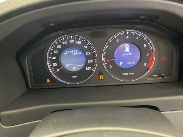 VOLVO V70 2010