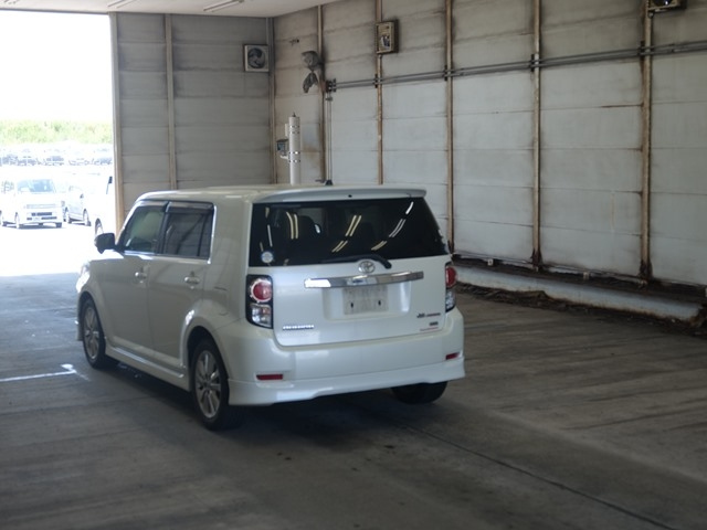 TOYOTA COROLLA RUMION 2010