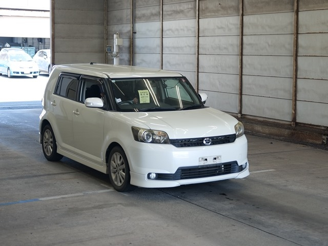 TOYOTA COROLLA RUMION 2010